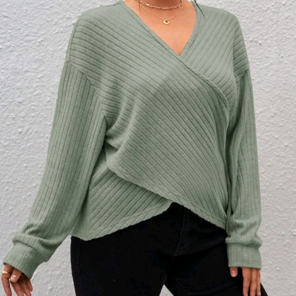 FINAL SALE $5**NEW** EMERY ROSE Plus Crossover Drop Shoulder Tee